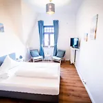 Hotel Faehrhaus Kirschenland