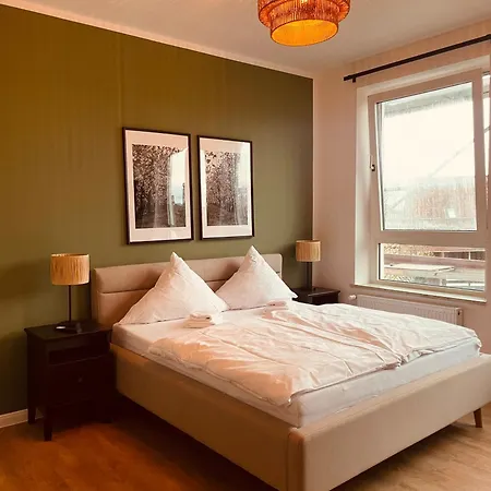 Hotel Faehrhaus Kirschenland *