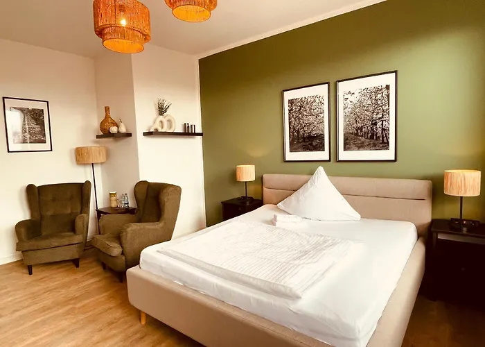 Hotel Faehrhaus Kirschenland *